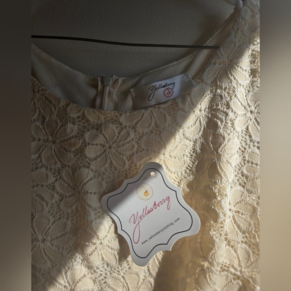 NWT Yellowberry Lace Midi Dress Womens Size M/L - Picture 2 of 7